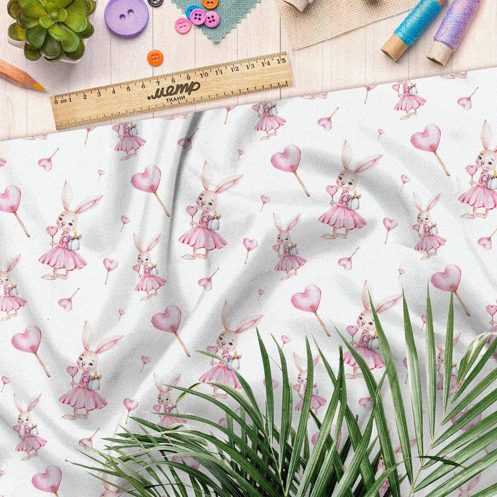 Ткань таффета нежная зайка в платье