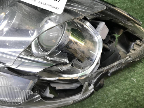 Битая Фара левая Toyota Camry XV50 (17-18) LED