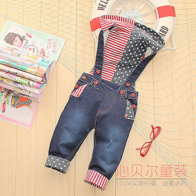 Полукомбинезон с капюшоном и принтами