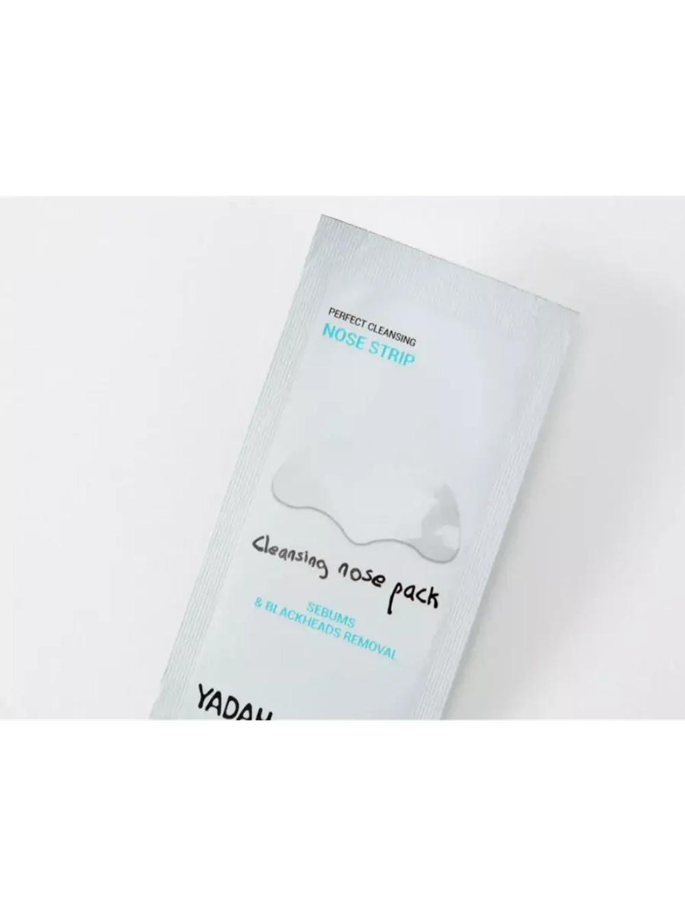 Патчи для носа cleansing nose pack YADAH кол-во 10шт.