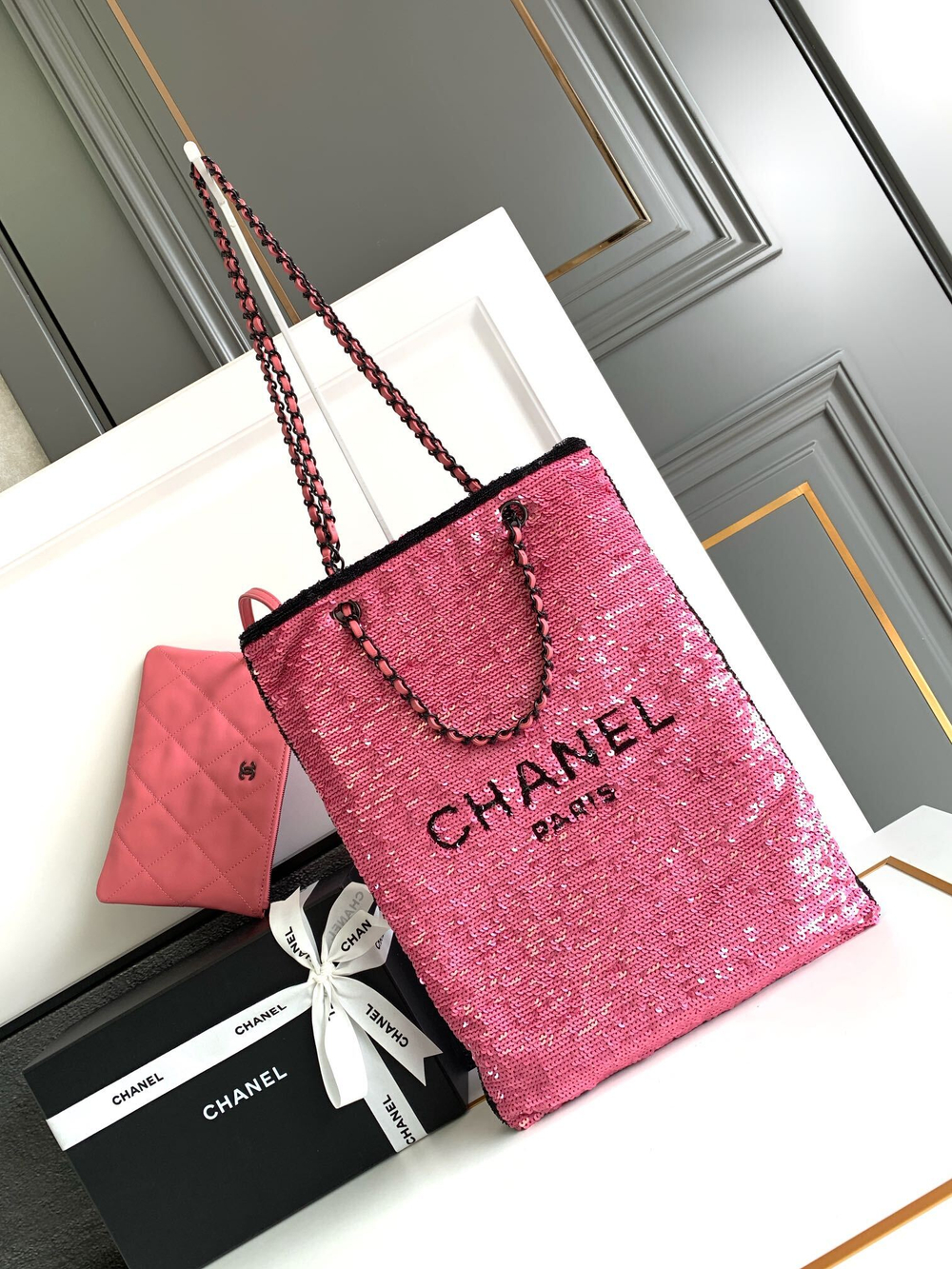 Chanel Shopping Bag 39 cm