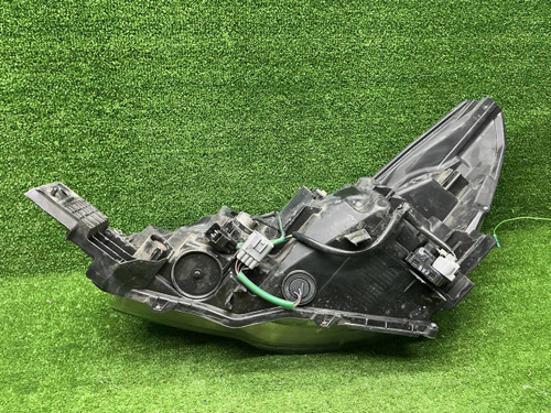 Фара правая Subaru Forester 5 SK (2018-2021) LED