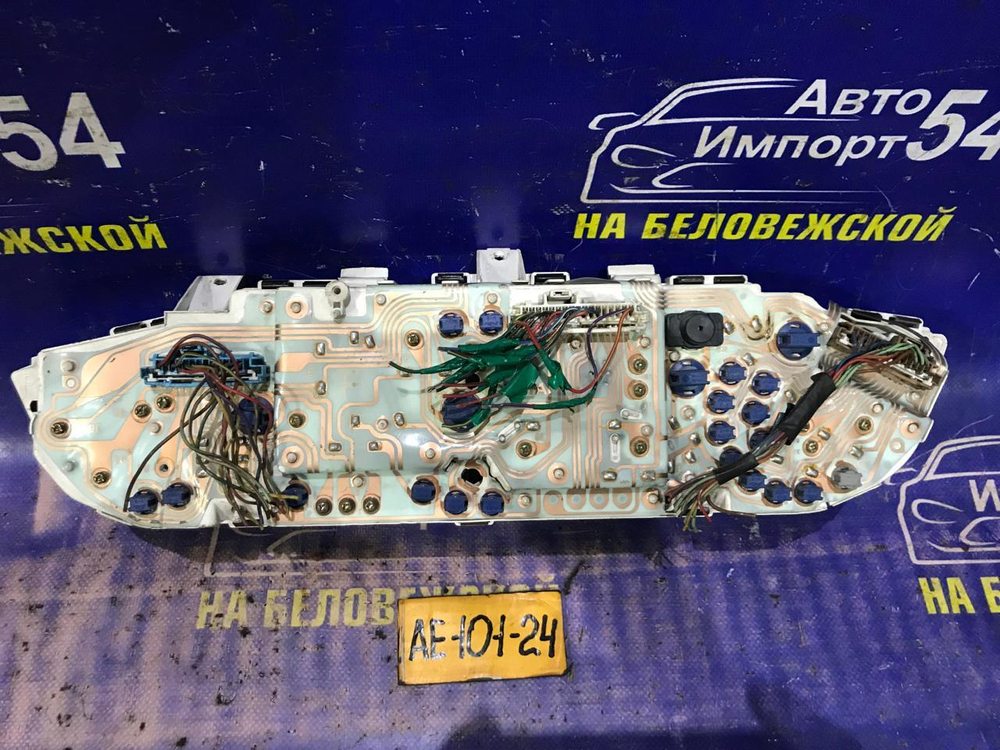 Щиток приборов TOYOTA MARINO 1992