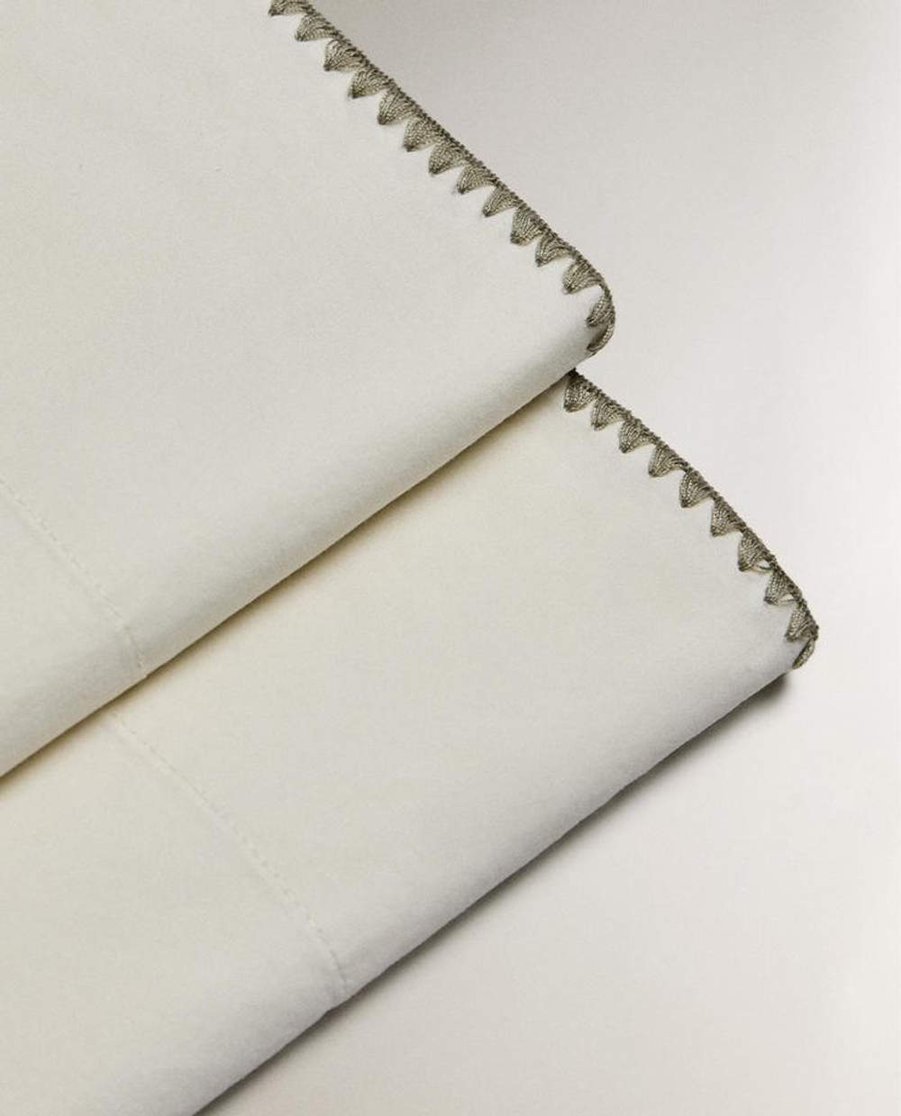 ZARA HOME ДЕТСКАЯ ПРОСТЫНЯ С ВЫШИВКОЙ, ЗЕЛЕНЫЙ