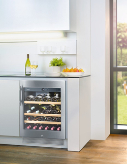 Встраиваемый винный шкаф Liebherr UWKes 1752