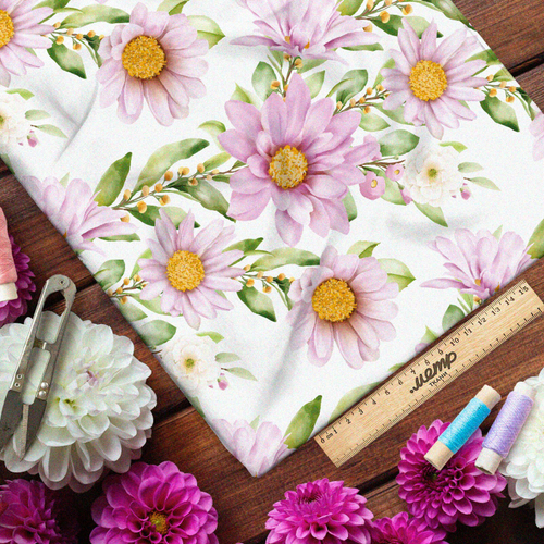 Ткань саржа нежные розовые цветы и акварельные листья на белом фоне