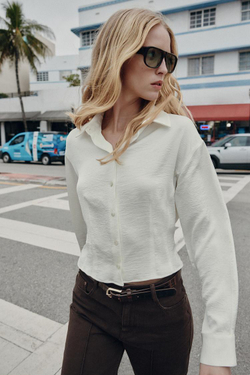 ZARA АТЛАСНАЯ РУБАШКА С ПРИТАЛЕННЫМ СИЛУЭТОМ, ЭКРЮ