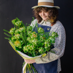 21. Оригинальный букет из розы сорта Вегги