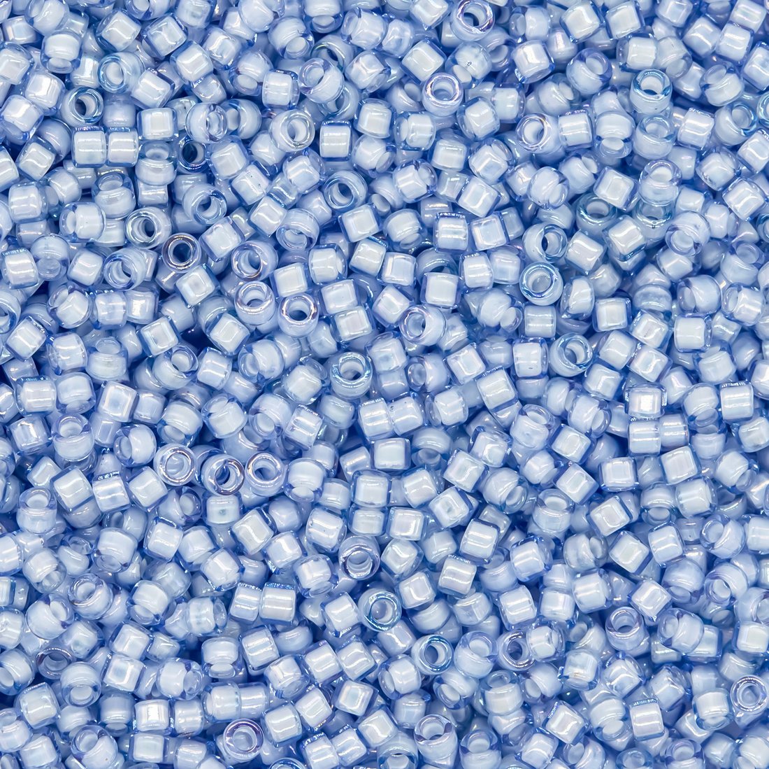 Японский бисер TOHO Treasure (№933), окрашенный изнутри прозрачный