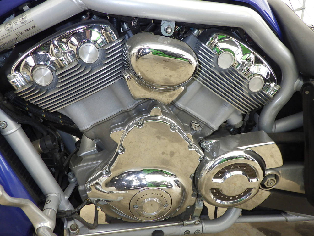 Harley-Davidson V-Rod VRSCAW 1130 054021