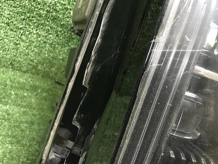 Фара правая Hongqi E-HS9 (2020-н.в.) LED