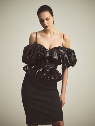 Топ корсетного типа из пайеток