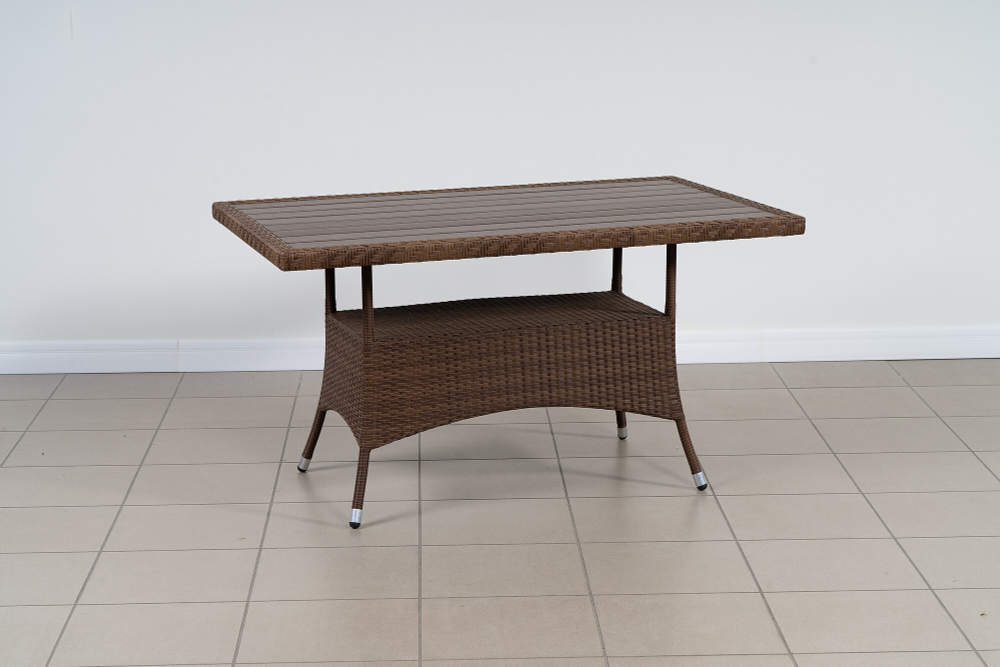 Стол прямоугольный, столешница ДПК, коллекция Крит