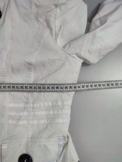 Куртка Liva тонкая 44 размер