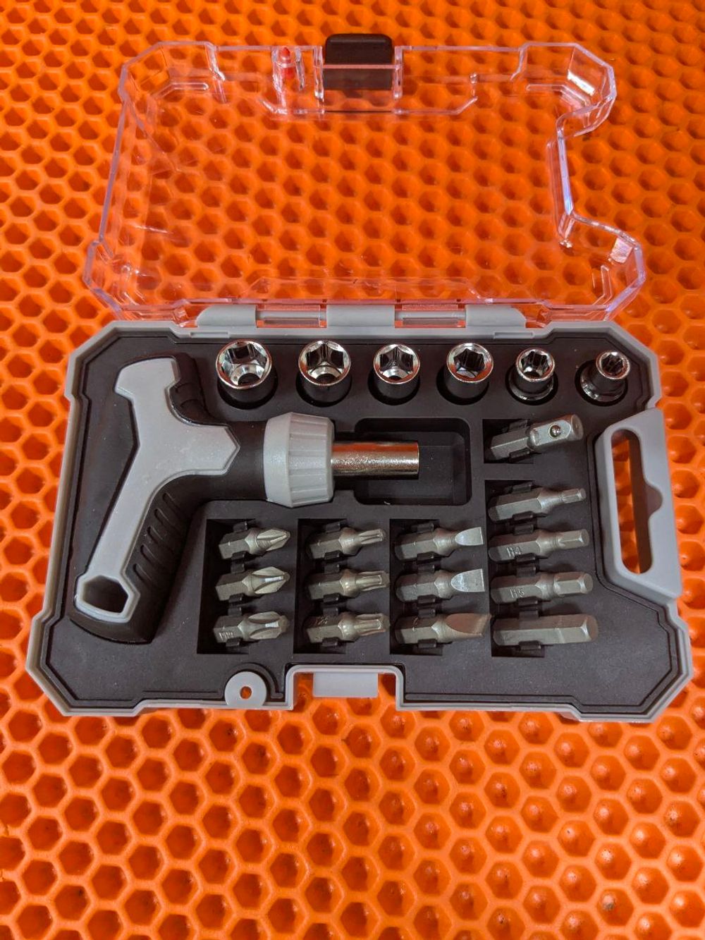 Наборы бит и торцевых головок с рукояткой 21 предмет Новые Master Hand