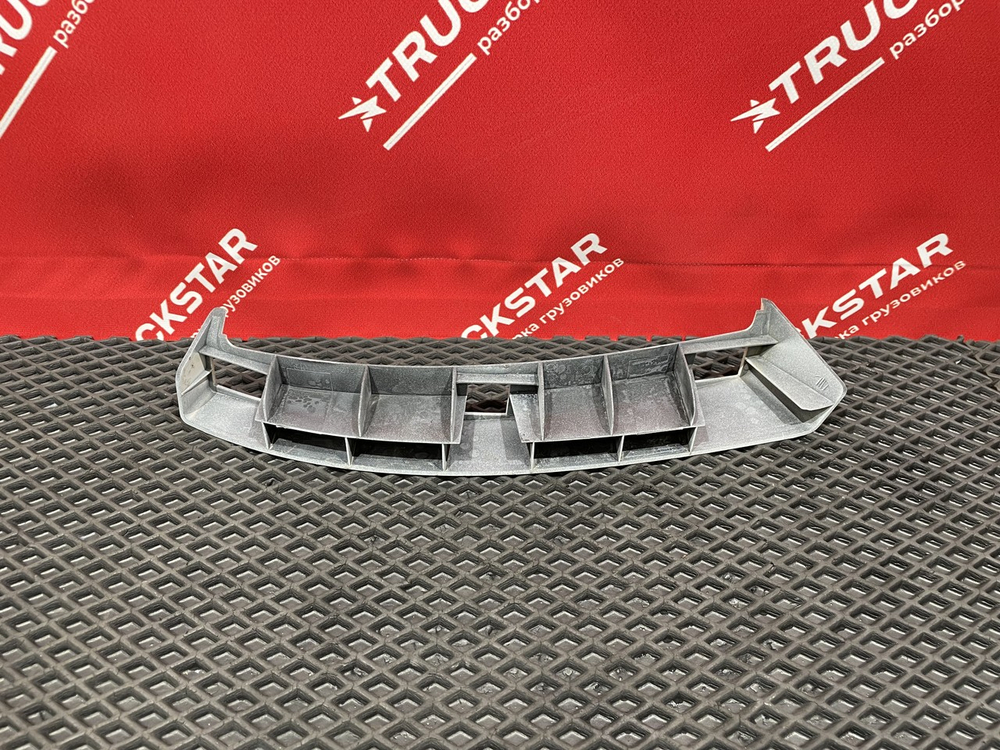 Накладка капота левая