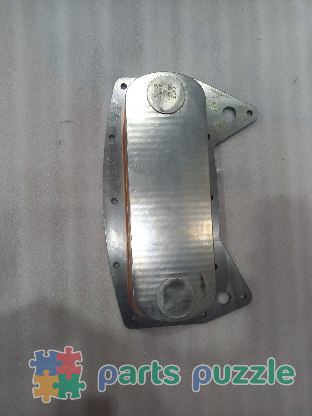 Охладитель масляный, оригинал / OIL COOLER АРТ: T400628