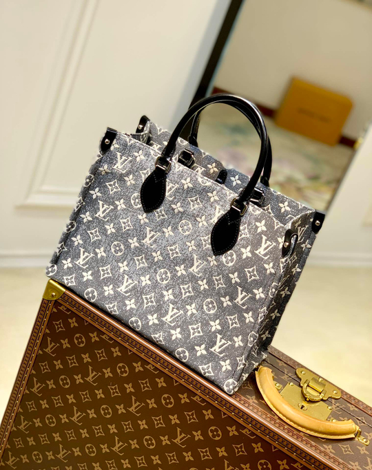 Louis Vuitton Onthego MM