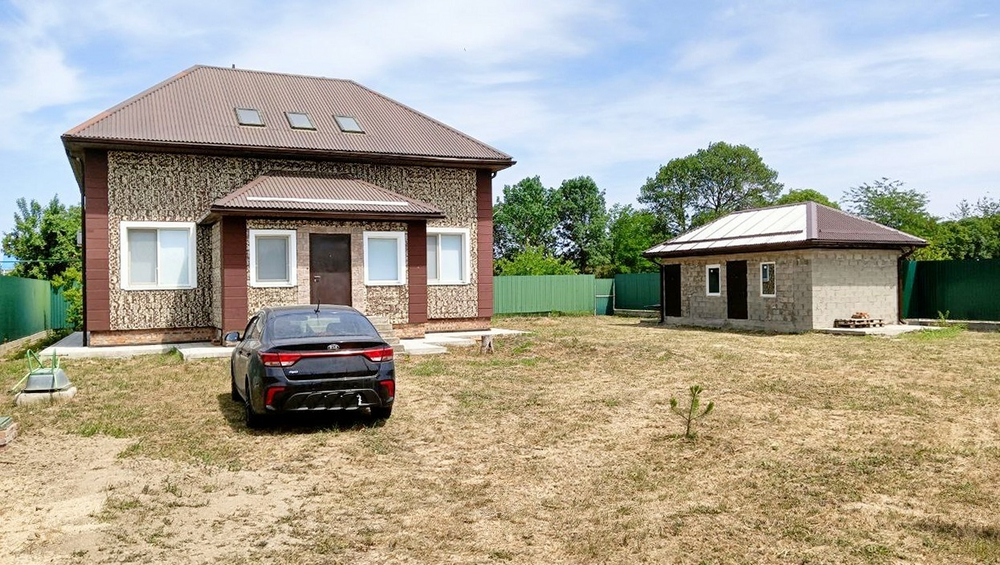 Дом на берегу реки в х.Бараниковский, Славянского района