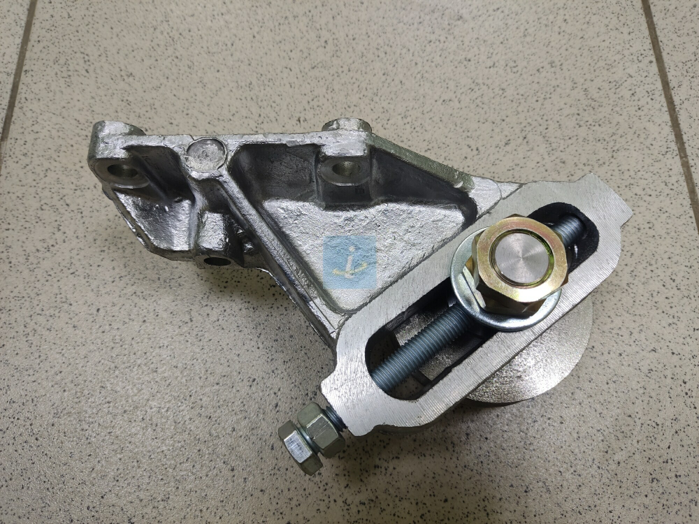 Натяжное устройство компрессора (алюм. корпус, шкив чугун) 236-3509300-А3