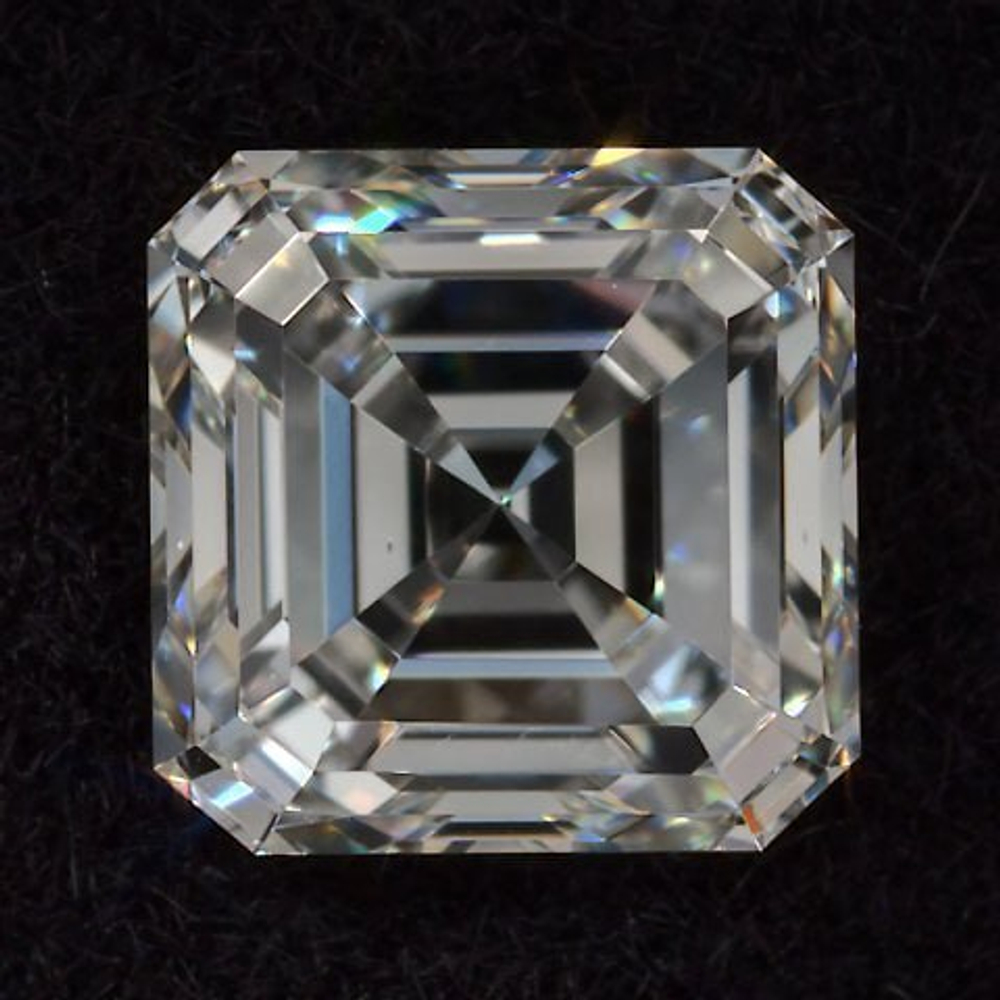 Бриллиант природный огранки Ашер 0,51 карата, чистота 5, бесцветный, сертификаты