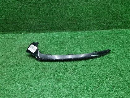 Молдинг бампера LH Mercedes C w205 (14-18) AMG