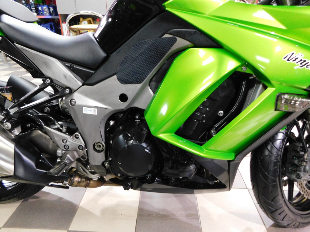 Kawasaki ninja 1000 jkazxt00GGA004603