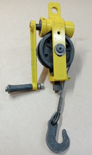 Лебедка гаражная червячная 350 кг