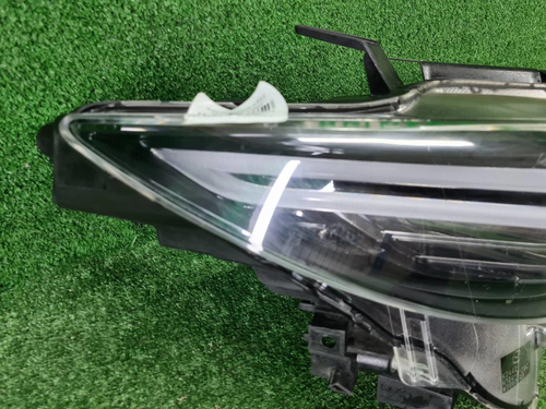 Битая Фара правая Mazda CX-5 2 (17-21) Full LED