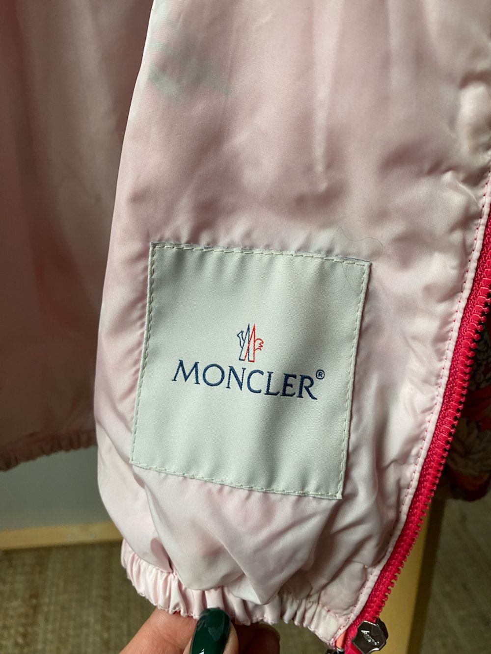 Ветровка Moncler, 104