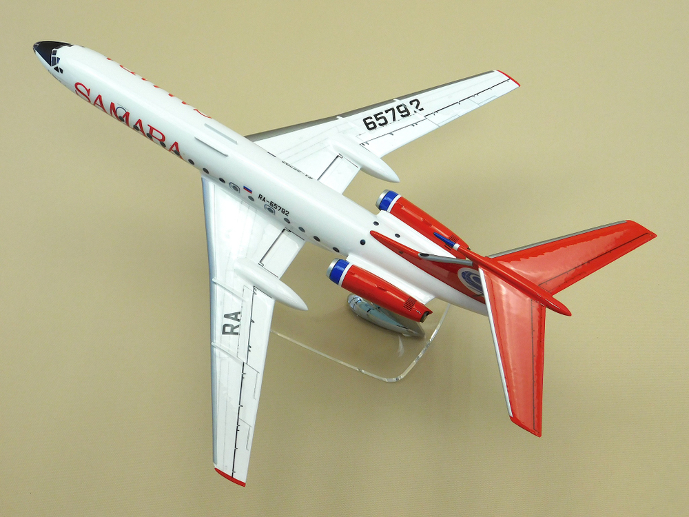 Модель самолета Ту-134 (М1:100, Самара)