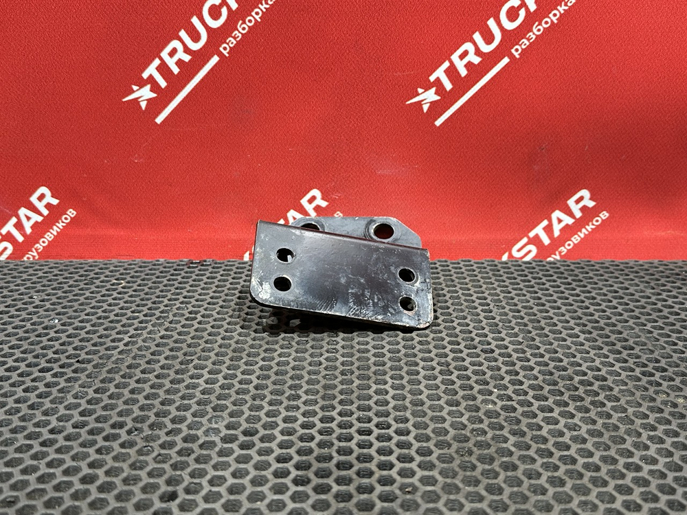 Кронштейн электромагнитного клапана