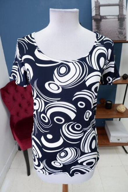 Футболка Pezzo комфортная 42 размер