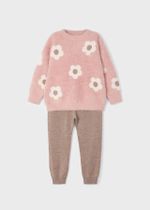 пуловер с брюками