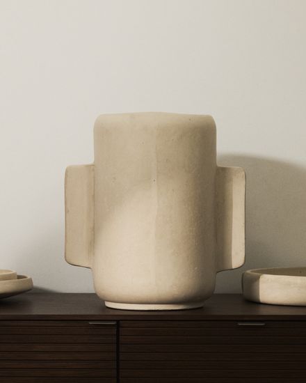 Ваза из папье-маше Mireni бежевая 38 см