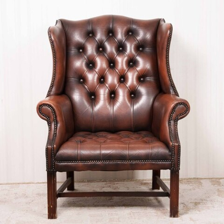 Кресло в стиле Честерфилд