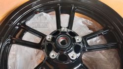 41073-0653-QT. FRONT WHEEL. BLACK. KAWASAKI