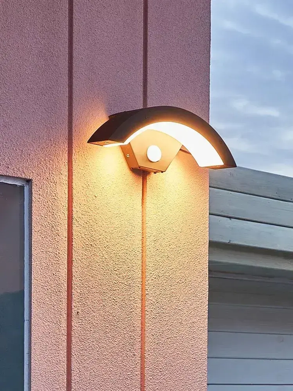 Светильник настенный светодиодный, бра, уличный фонарь с датчиком движения, влагозащищенный IP65,18 Вт, черный 4000K