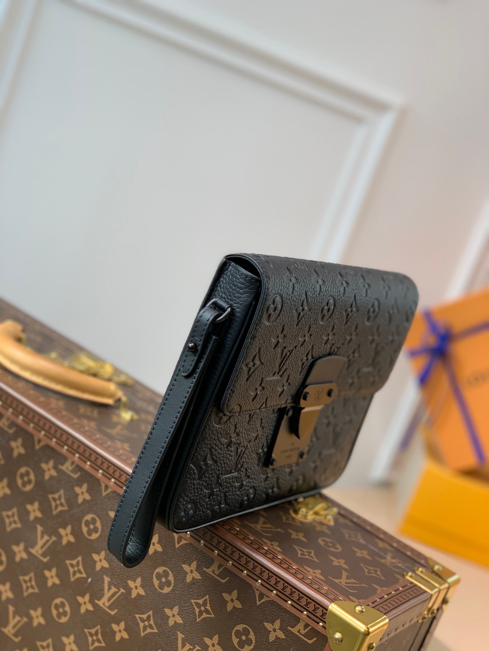 Louis Vuitton S Lock A4 Pouch