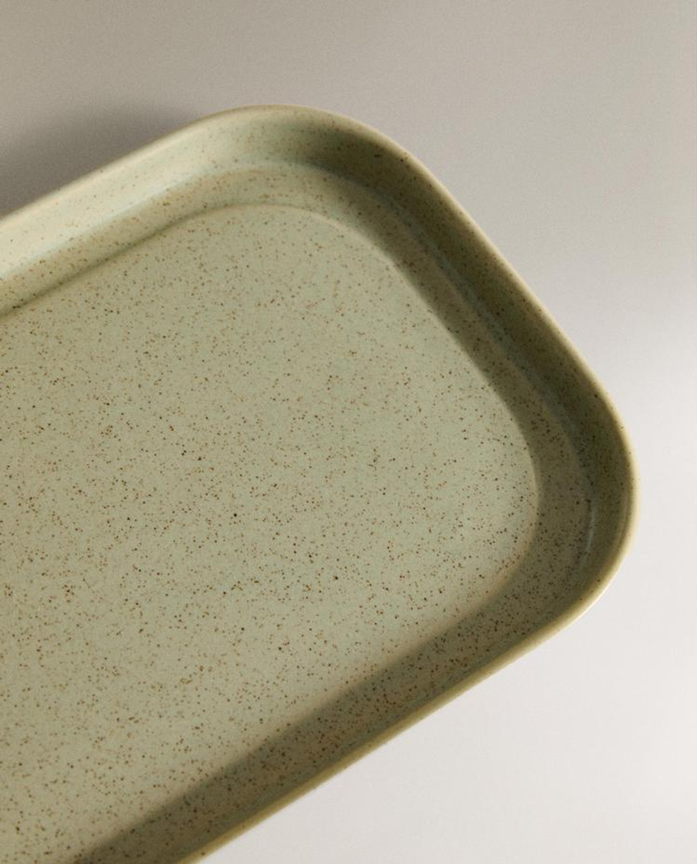 ZARA HOME КЕРАМИЧЕСКАЯ МАСЛЕНКА С НОЖОМ, ЗЕЛЕНЫЙ