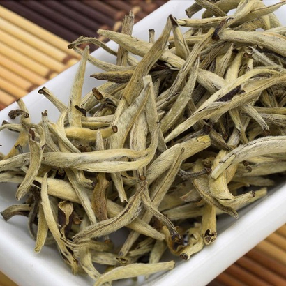 Чай белый Бай Хао Инь Чжень (Серебряные Иглы) 100г