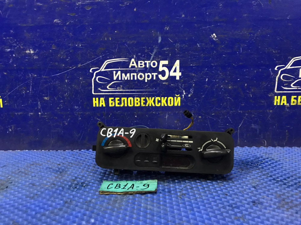 Блок управления климат-контролем MITSUBISHI LANCER 1994