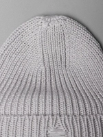 Шапка женская на осень рваная