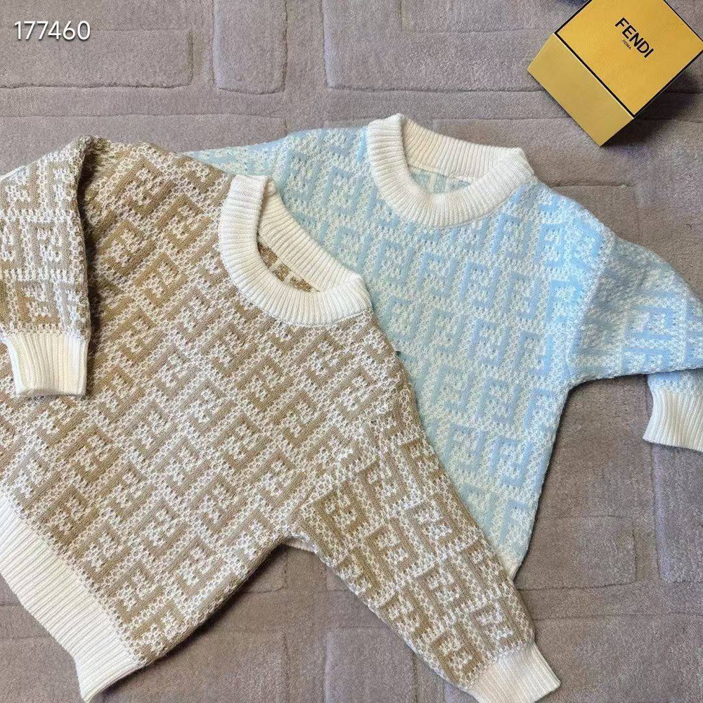Свитер Fendi
