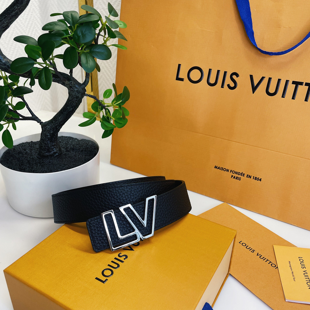 Louis Vuitton Двухсторонний кожаный ремень