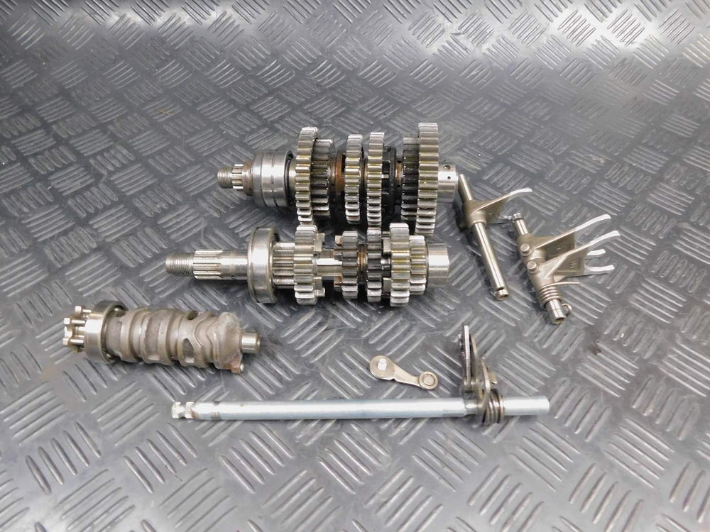 Коробка передач Kawasaki ZZR 400 98 (в сборе) 052977