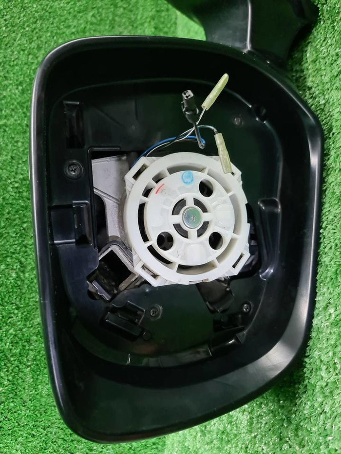 Зеркало левое Toyota Land Cruiser 200 (2015-2021) 20 контактов