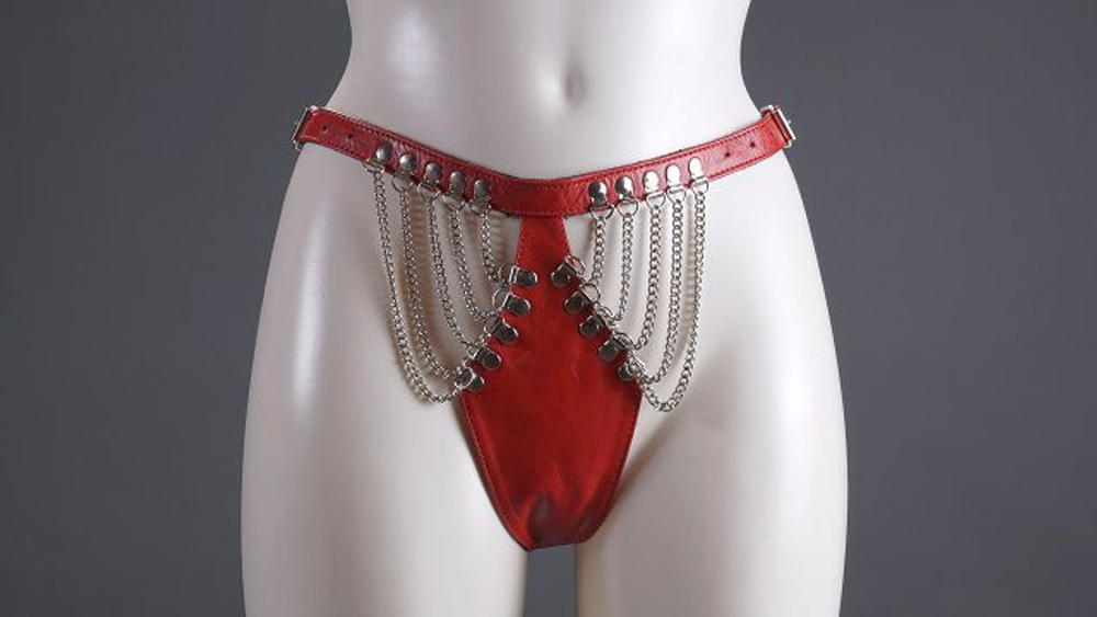 Красные женские трусы с цепочками (Размер: S-M) (Цвет: красный)