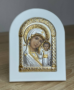 Казанская БМ, икона арочная, белое дерево 105х140
