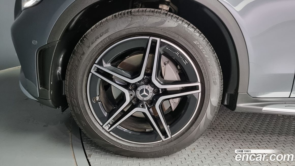 Mercedes-Benz GLC-Class X253 GLC300 4MATIC Coupe (03.2022)